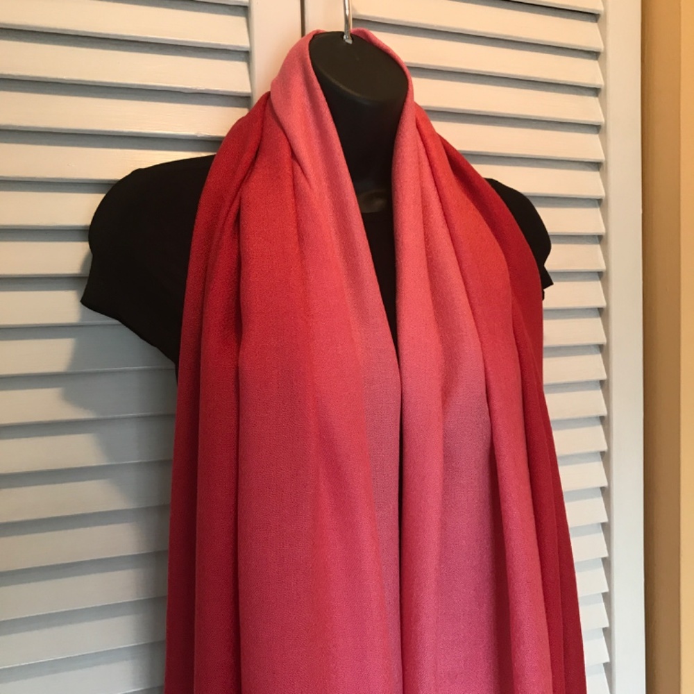 Ombre Scarf- Large! EUC 2/$25 - Picture 5 of 13